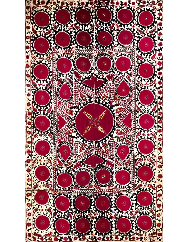 illulian-suzani-medallion-tappeto-355x180-cm-cotone-seta image 1