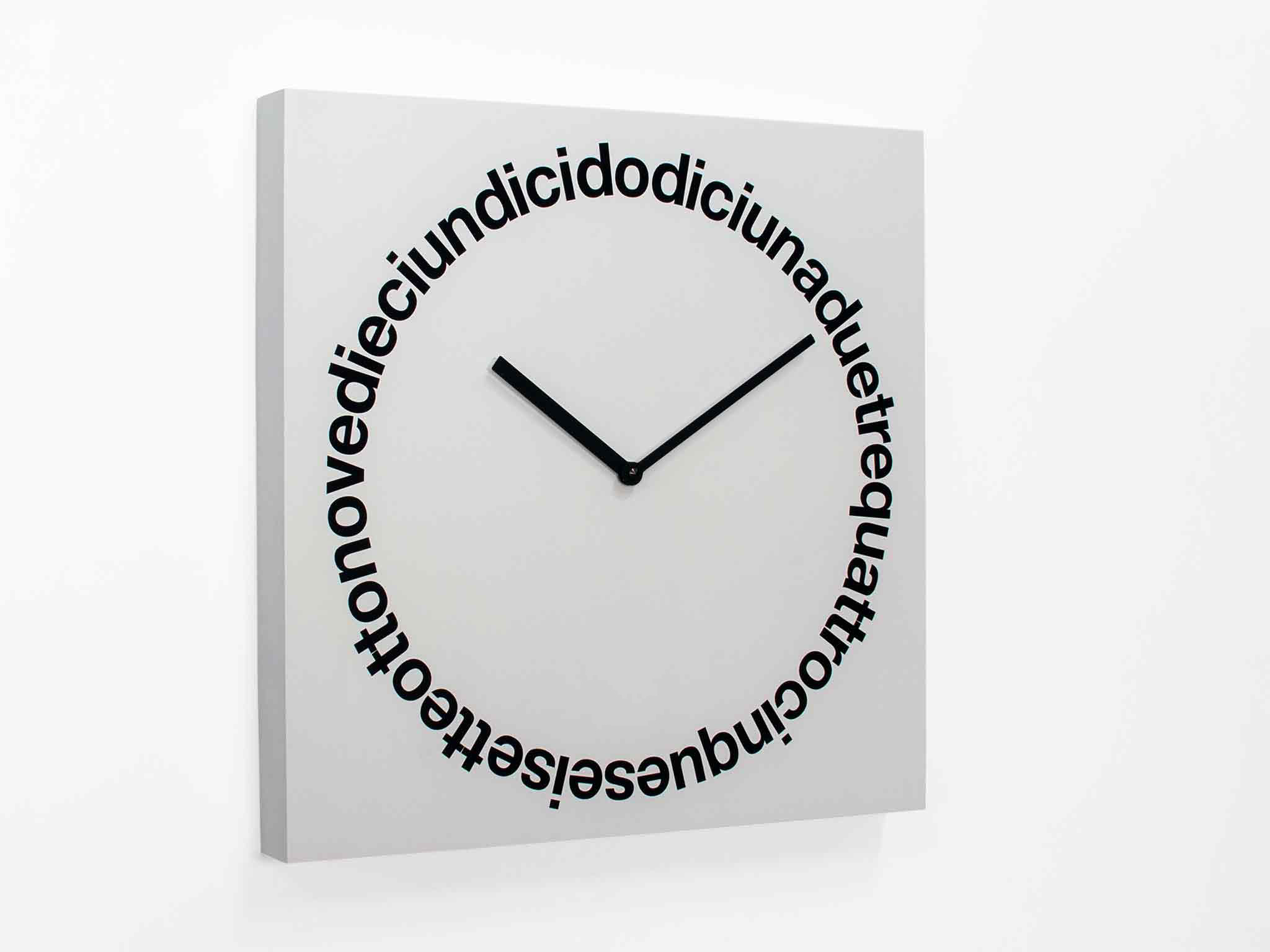 progetti-dodici-orologio-da-parete-design-lettere-in-legno-by-alberto-sala image 5