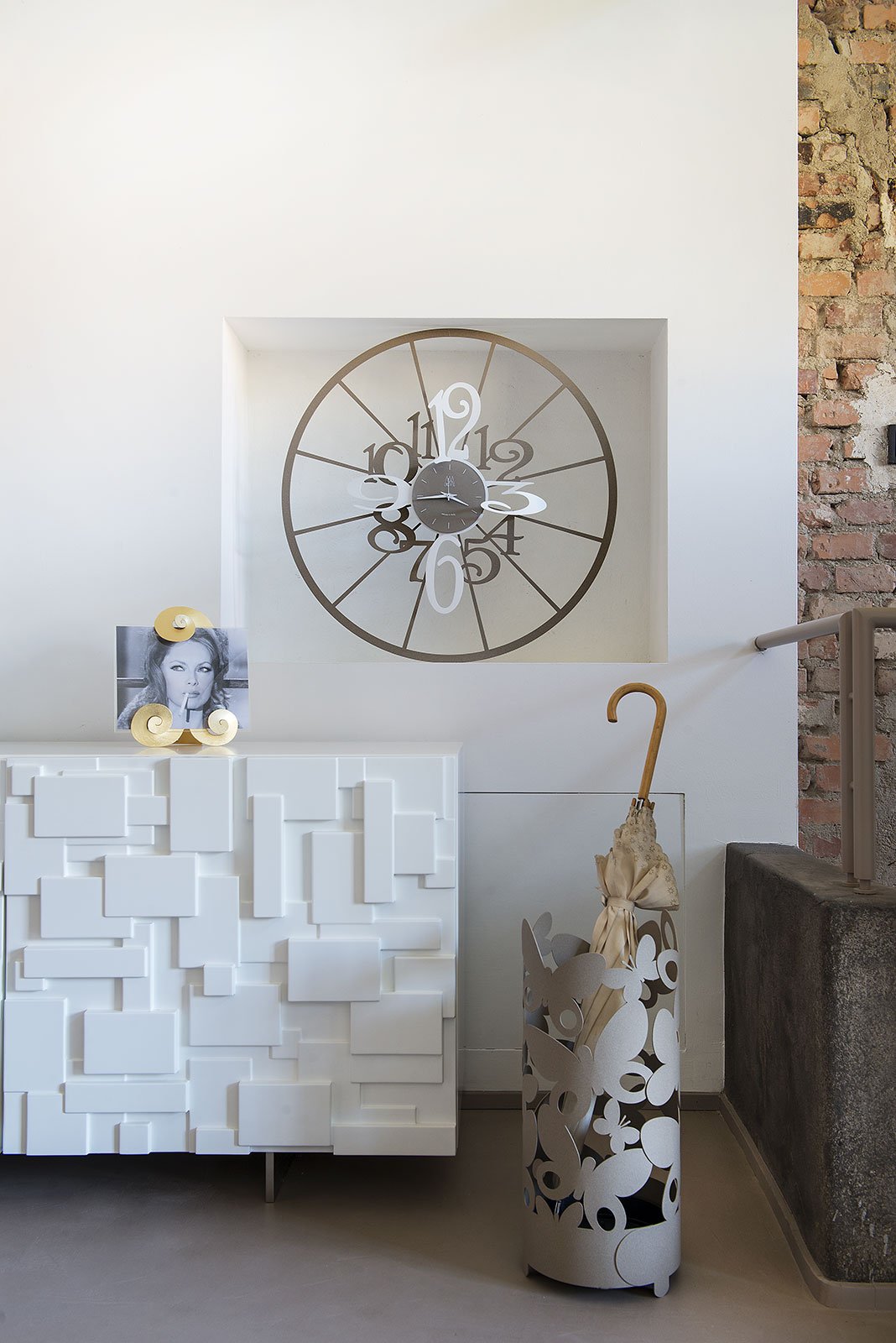 arti-mestieri-kalesy-orologio-da-parete-70-cm-beige-e-bianco-fango-e-nocciola image 2