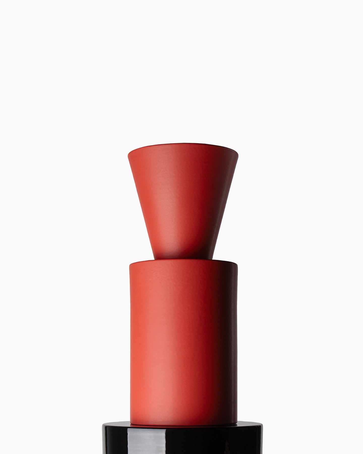 bitossi-ceramiche-scultura-torsi-natalie-du-pasquier-nero-e-rosso image 3