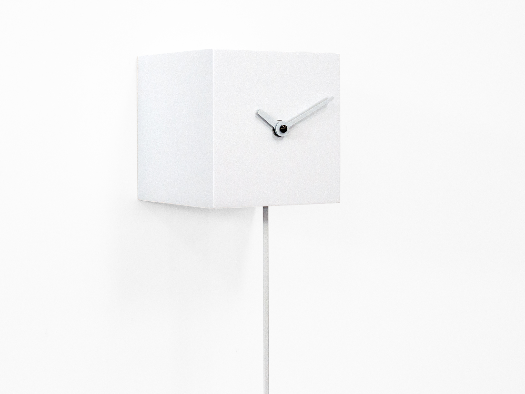 progetti-long-time-orologio-da-parete-moderno-con-pendolo-in-legno image 7
