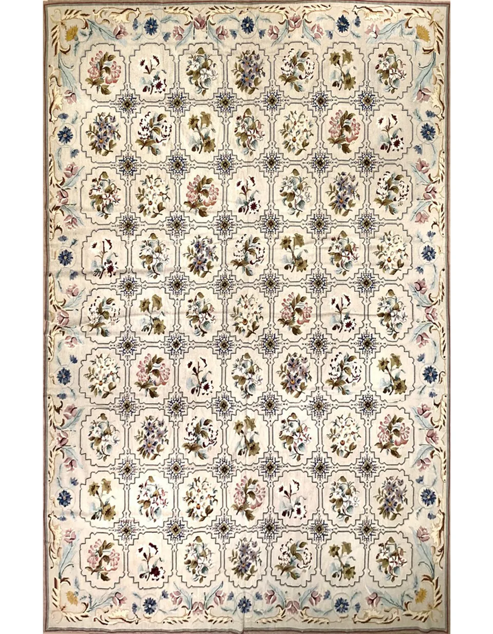 illulian-needlepoint-tappeto-340x260-cm image 1