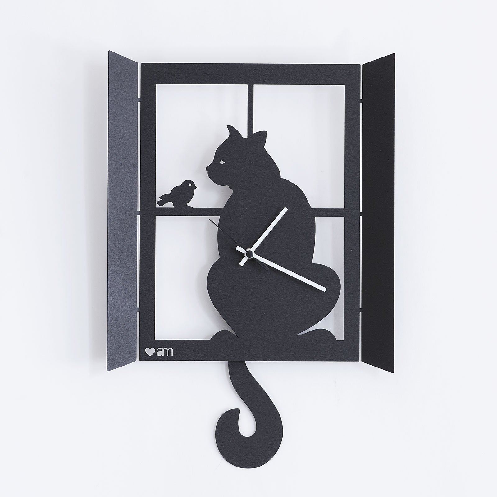 arti-mestieri-gatto-alla-finestra-orologio-a-pendolo-in-ferro image 1