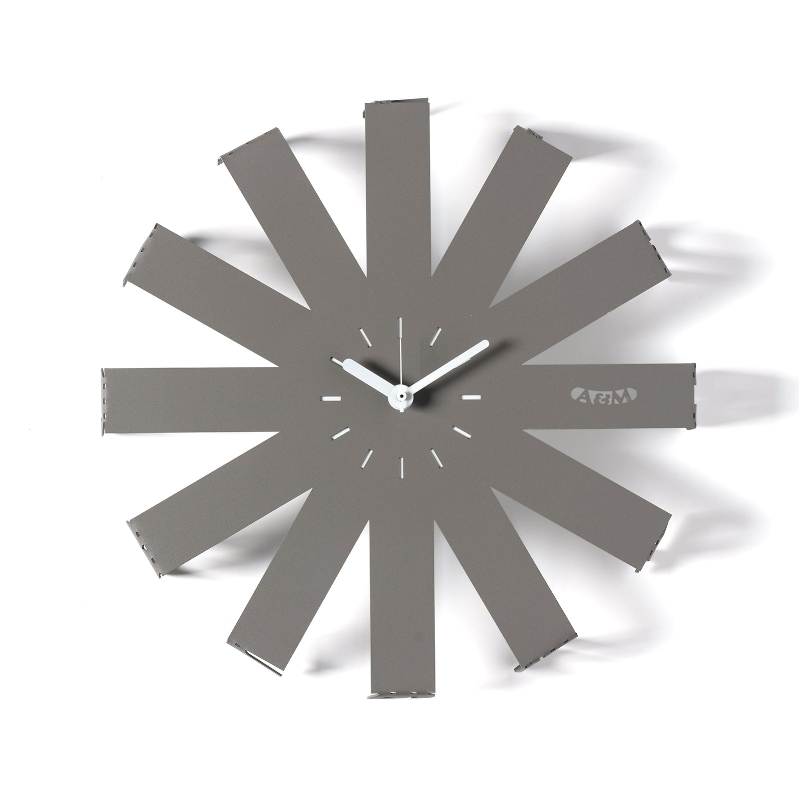 arti-mestieri-lumor-orologio-da-parete-di-design-a-raggiera image 3