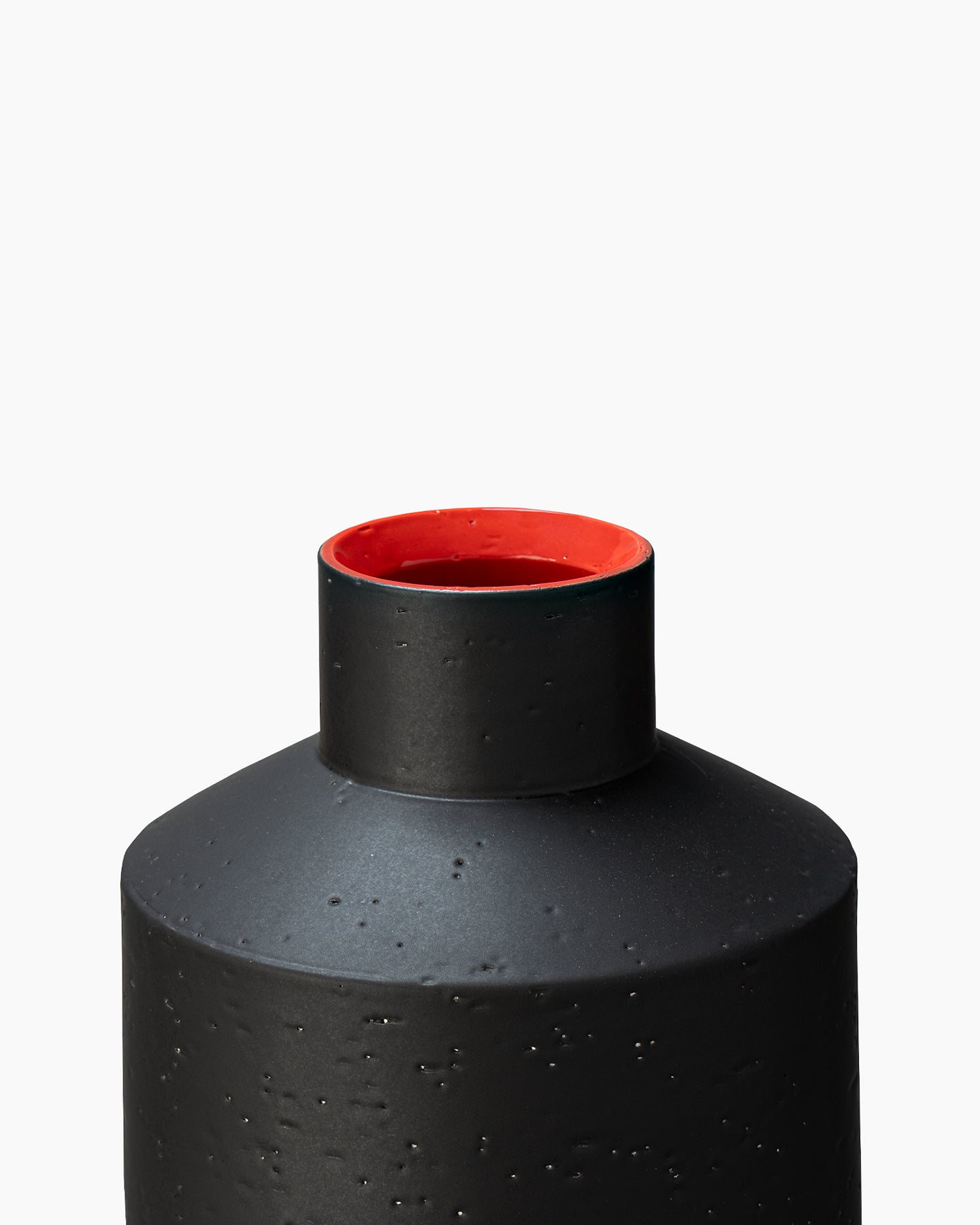 bitossi-ceramiche-vaso-tribe-arik-levy-2007-nero-matt-rosso-ed-99 image 3