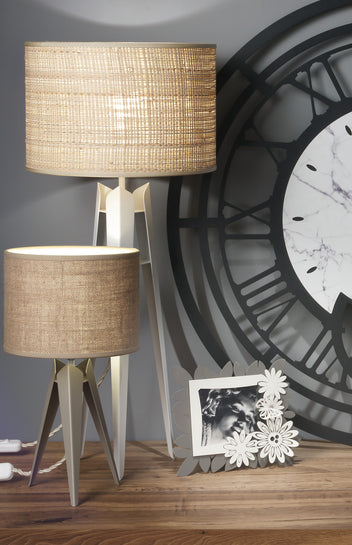 arti-mestieri-lampada-da-tavolo-compass-abat-jour-treppiede image 3