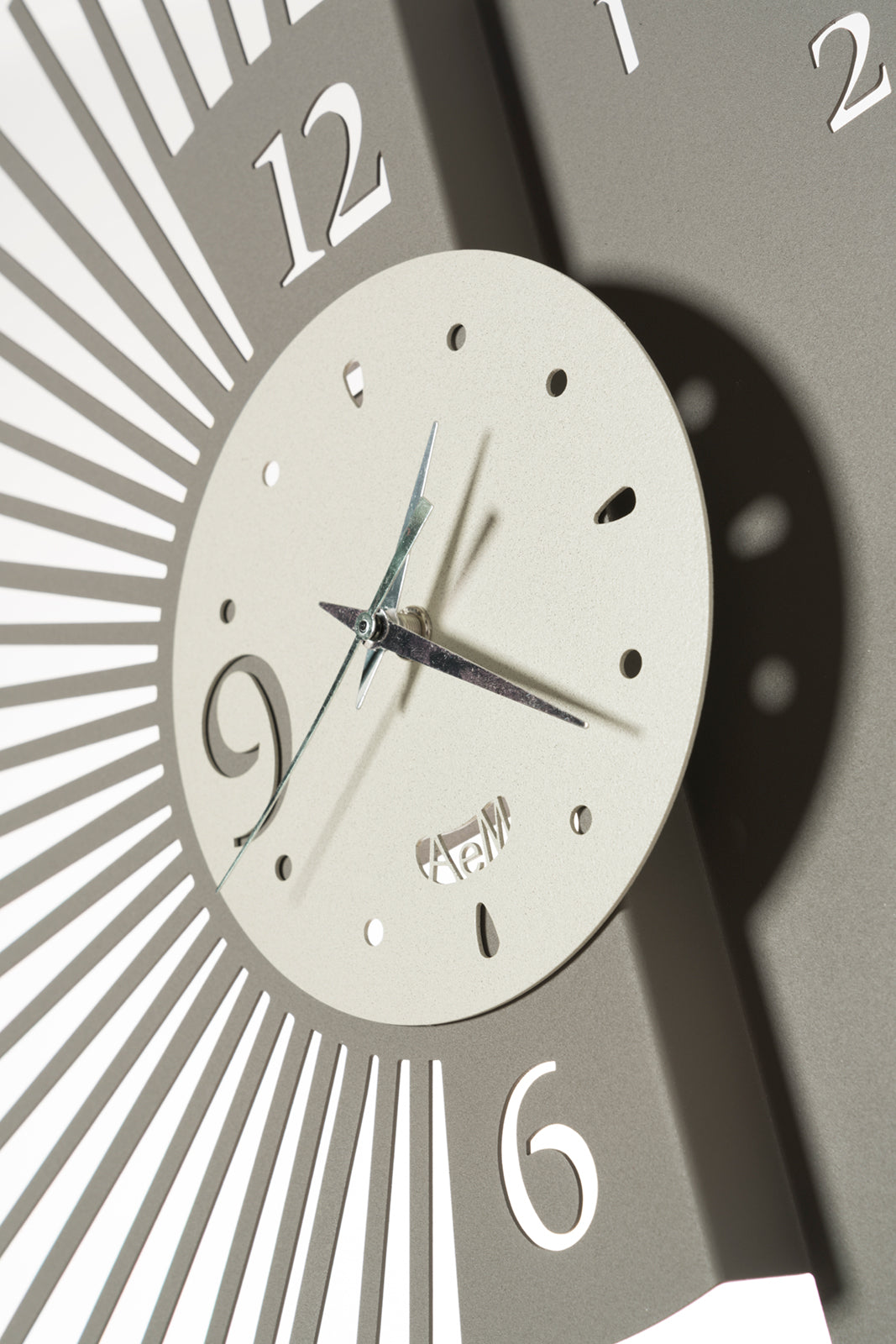 arti-mestieri-mir-orologio-da-parete-di-design image 2