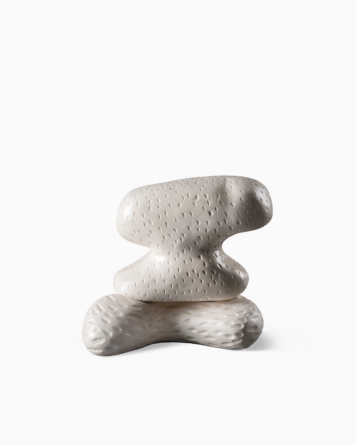 bitossi-ceramiche-scultura-uncovered-faye-toogood-torsi-2022 image 2