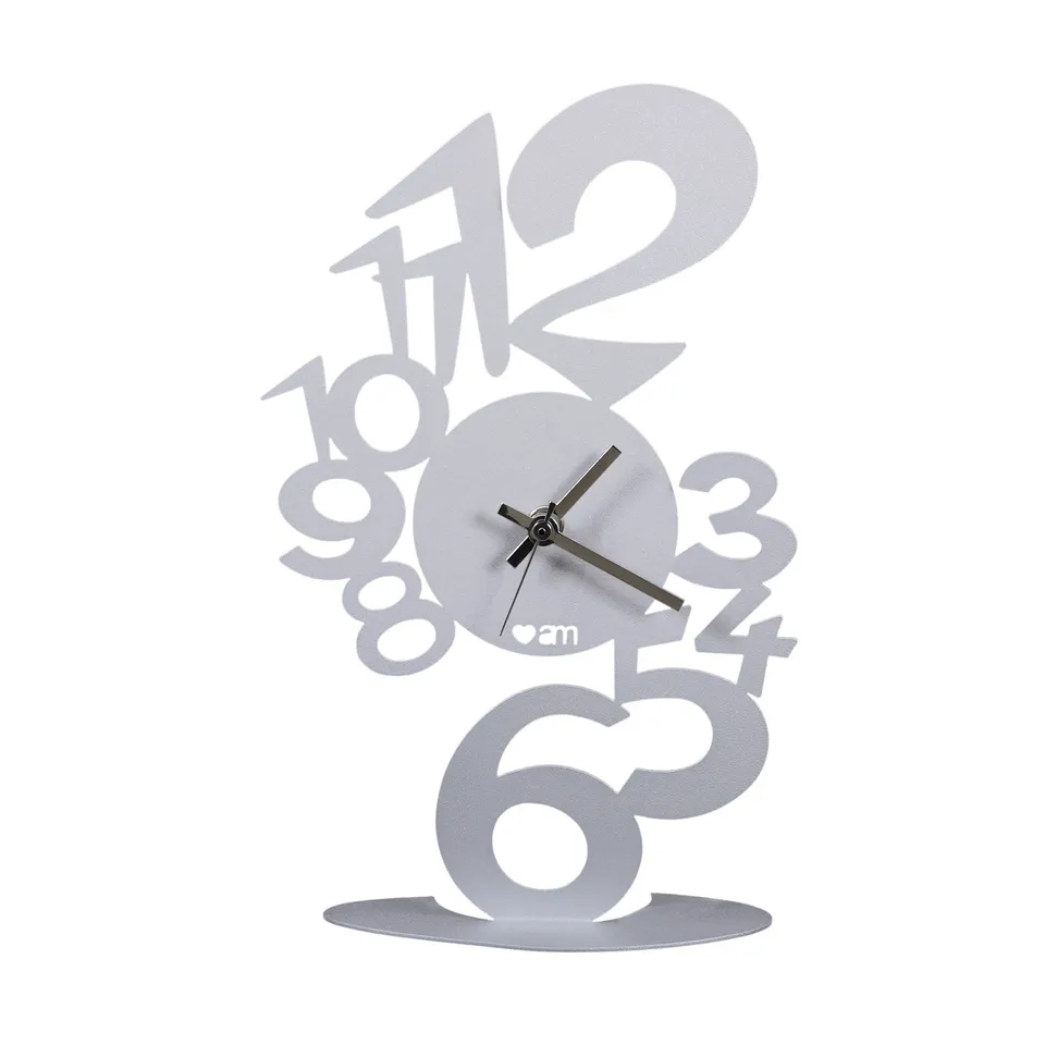 arti-mestieri-lupin-orologio-da-tavolo-in-ferro-17x28-cm image 1