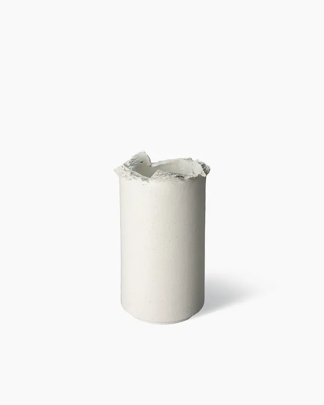 bitossi-ceramiche-vaso-formafantasma-2018-bianco-matt-strappato-a-mano image 1