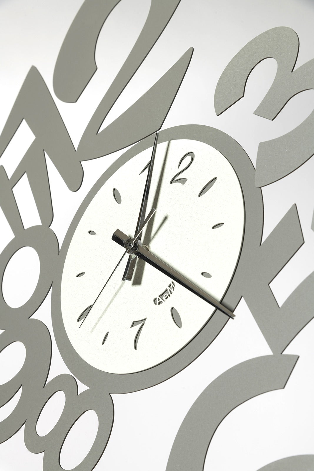 arti-mestieri-lupin-orologio-da-parete-grande-di-design image 3