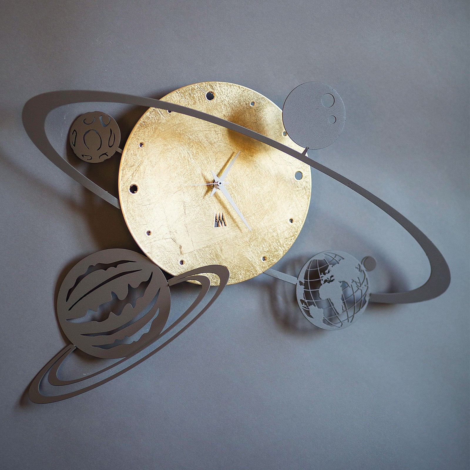 arti-mestieri-sistema-solare-orologio-da-parete-di-design image 3