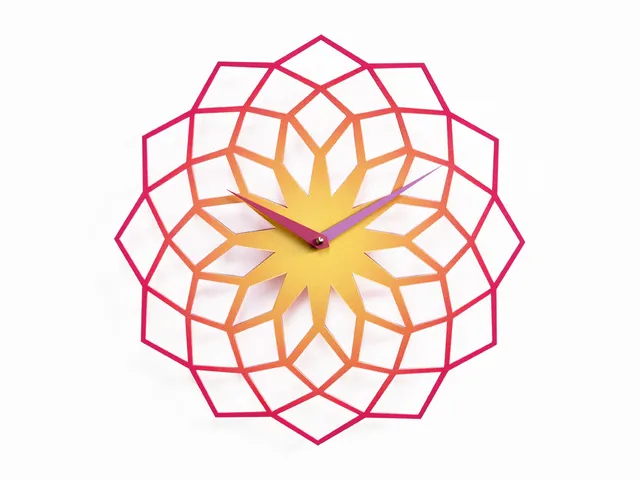 progetti-skallop-orologio-da-parete-karim-rashid-metallo image 1