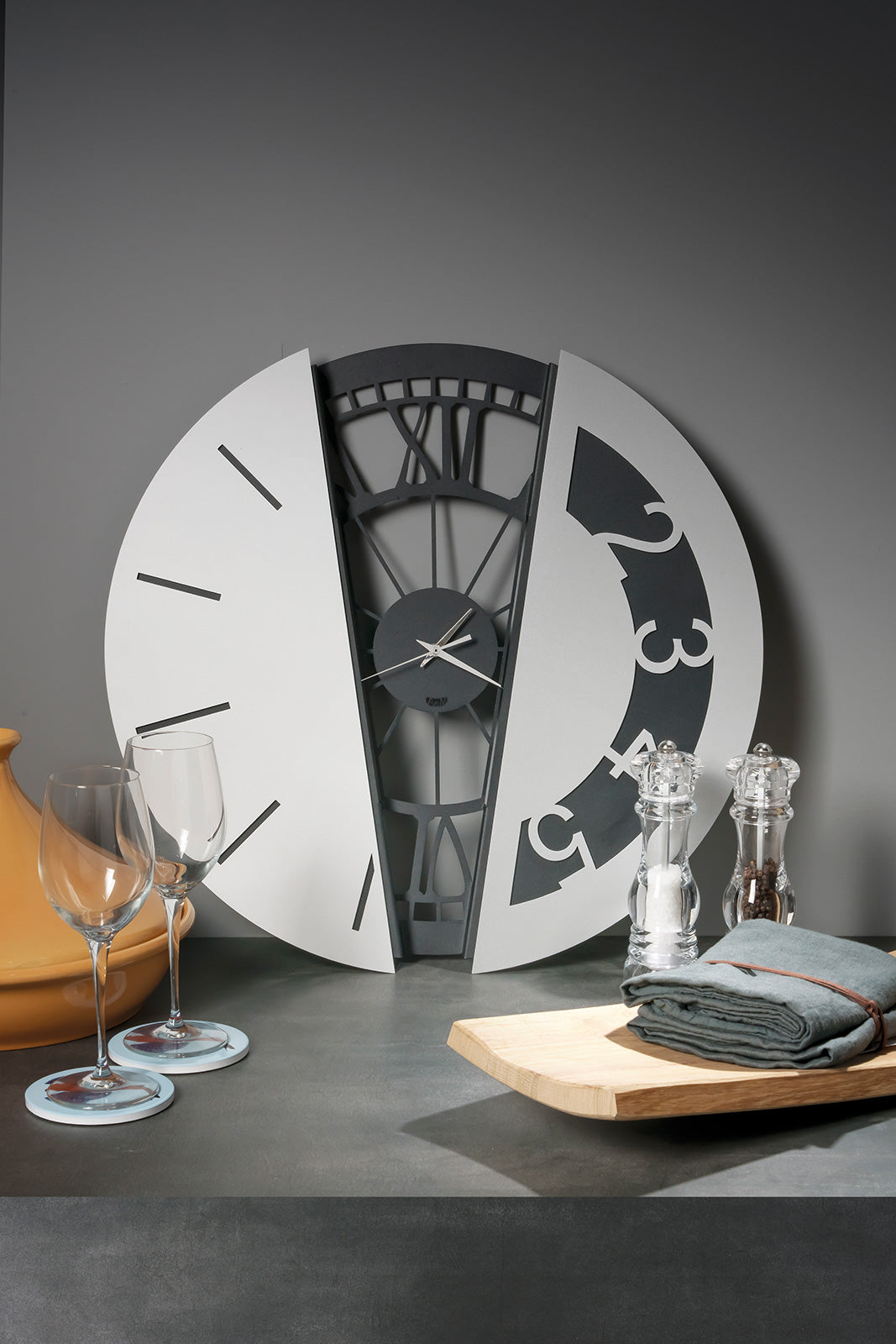 arti-mestieri-orologio-da-parete-composto-metamorphosi-50-cm image 2