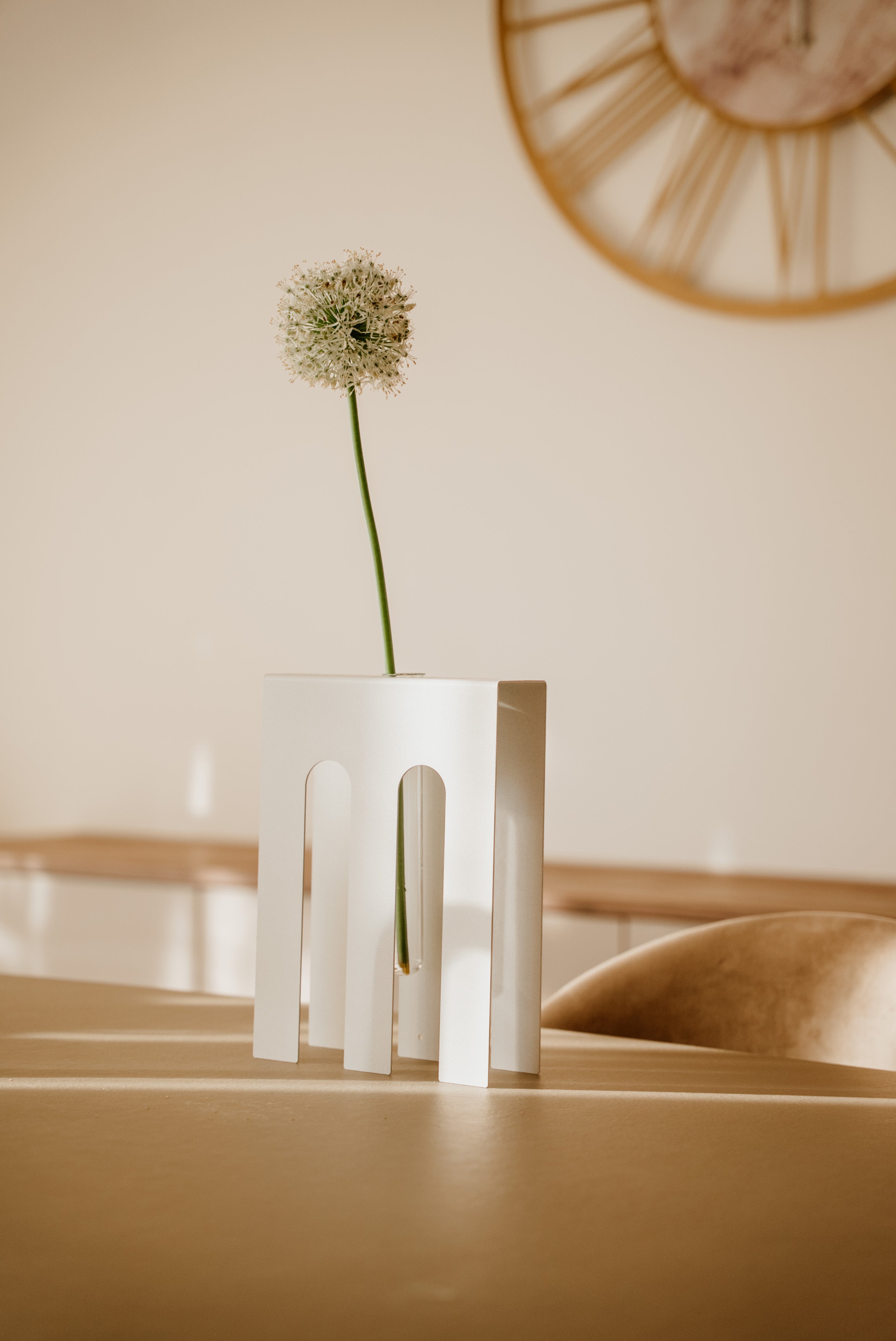 arti-mestieri-de-chirico-vaso-portafiori-decorativo-ad-archi image 6