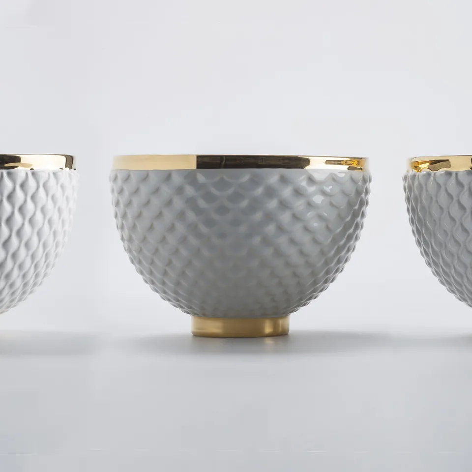 bosa-escamas-kora-tazza-in-ceramica-con-texture-3d image 1