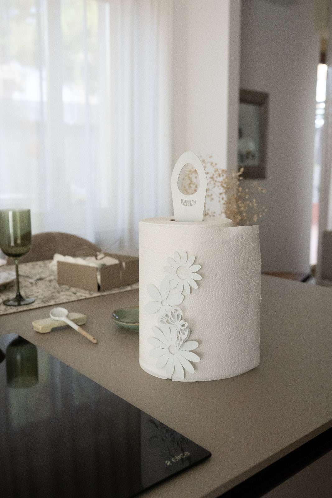 arti-mestieri-margherite-portarotolo-cucina-15x33-cm image 6