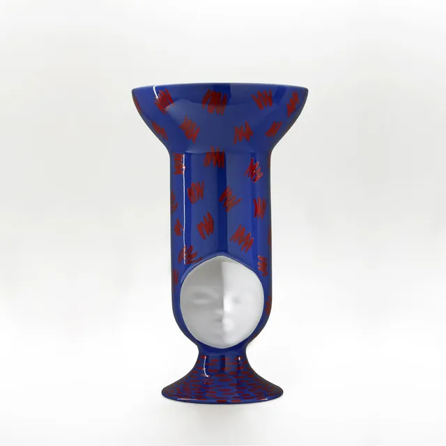 bosa-sister-frida-vaso-scultura-in-ceramica-bianca image 1