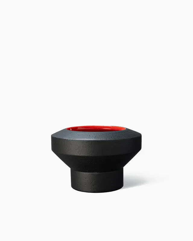 bitossi-ceramiche-bolo-vaso-cilindrico-nero-matt-rosso-arik-levy image 1