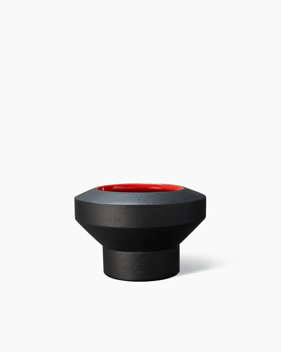bitossi-ceramiche-bolo-vaso-cilindrico-nero-matt-rosso-arik-levy image 1
