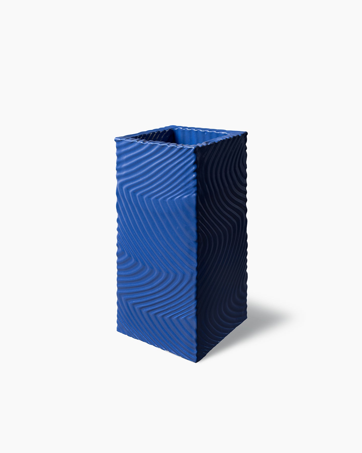bitossi-ceramiche-vaso-quadrato-wiggle-bluette-max-lamb-2017 image 3