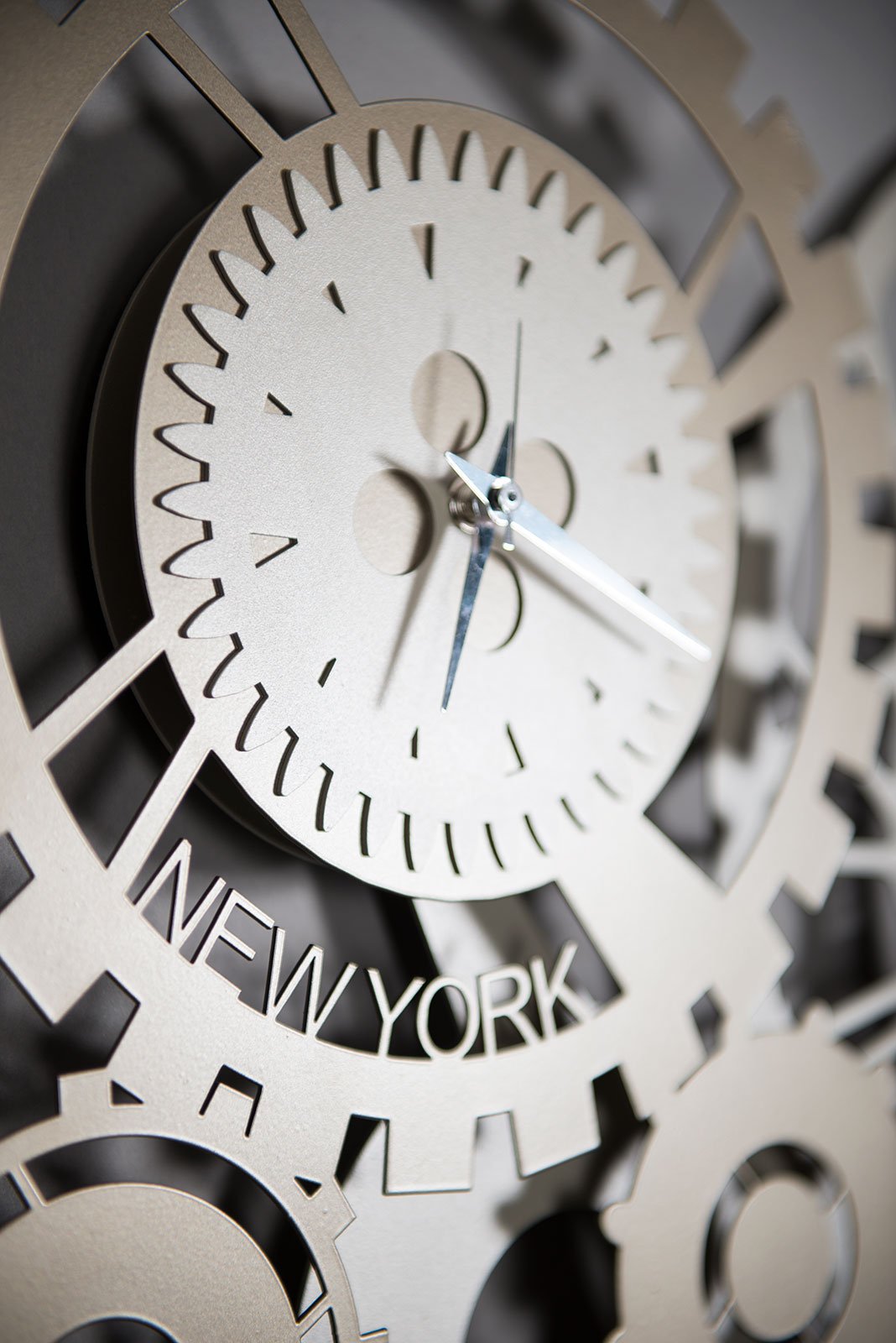arti-mestieri-fuso-meccano-orologio-da-parete-in-ferro-97x44-cm image 4